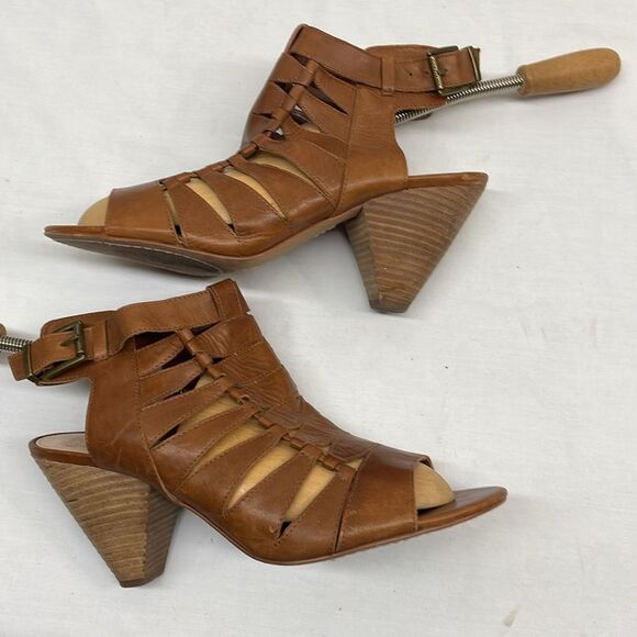 Vince Camuto Elika Huarache Sandal 3.5” Heel Leather - Picture 4 of 14